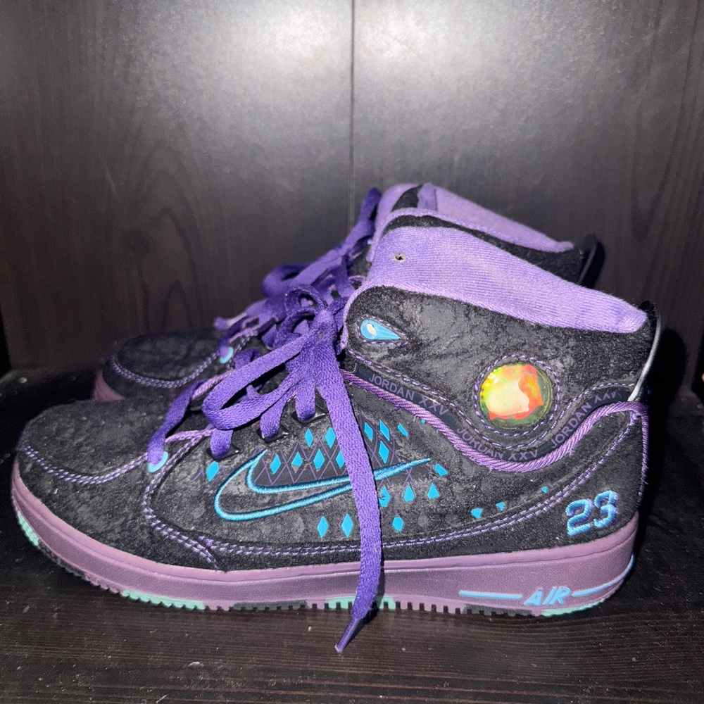 Jordan Sneakers in Purple and Teal